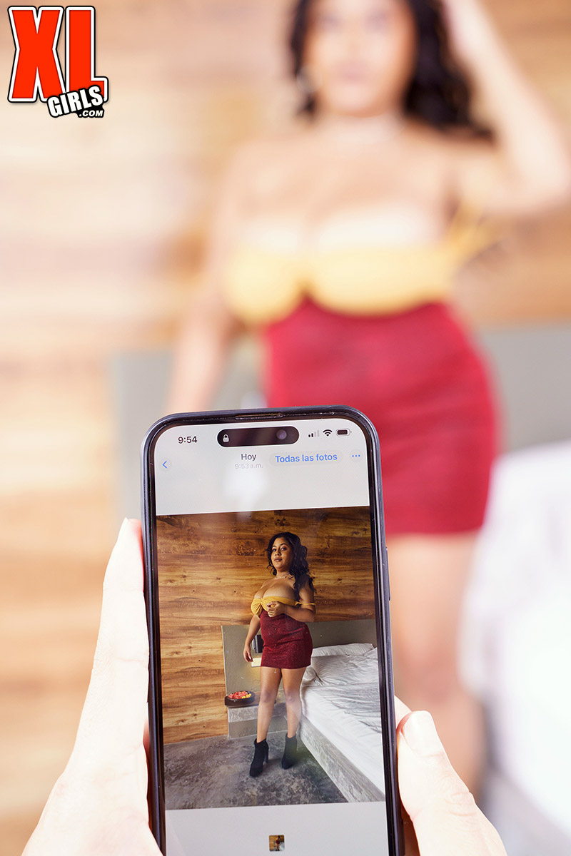 Alicia - Deepthroat - 4K UltraHD