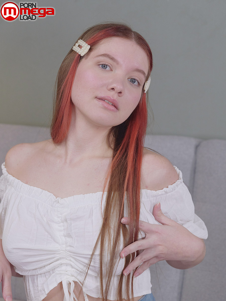 Vivi - Solo - Boob Play