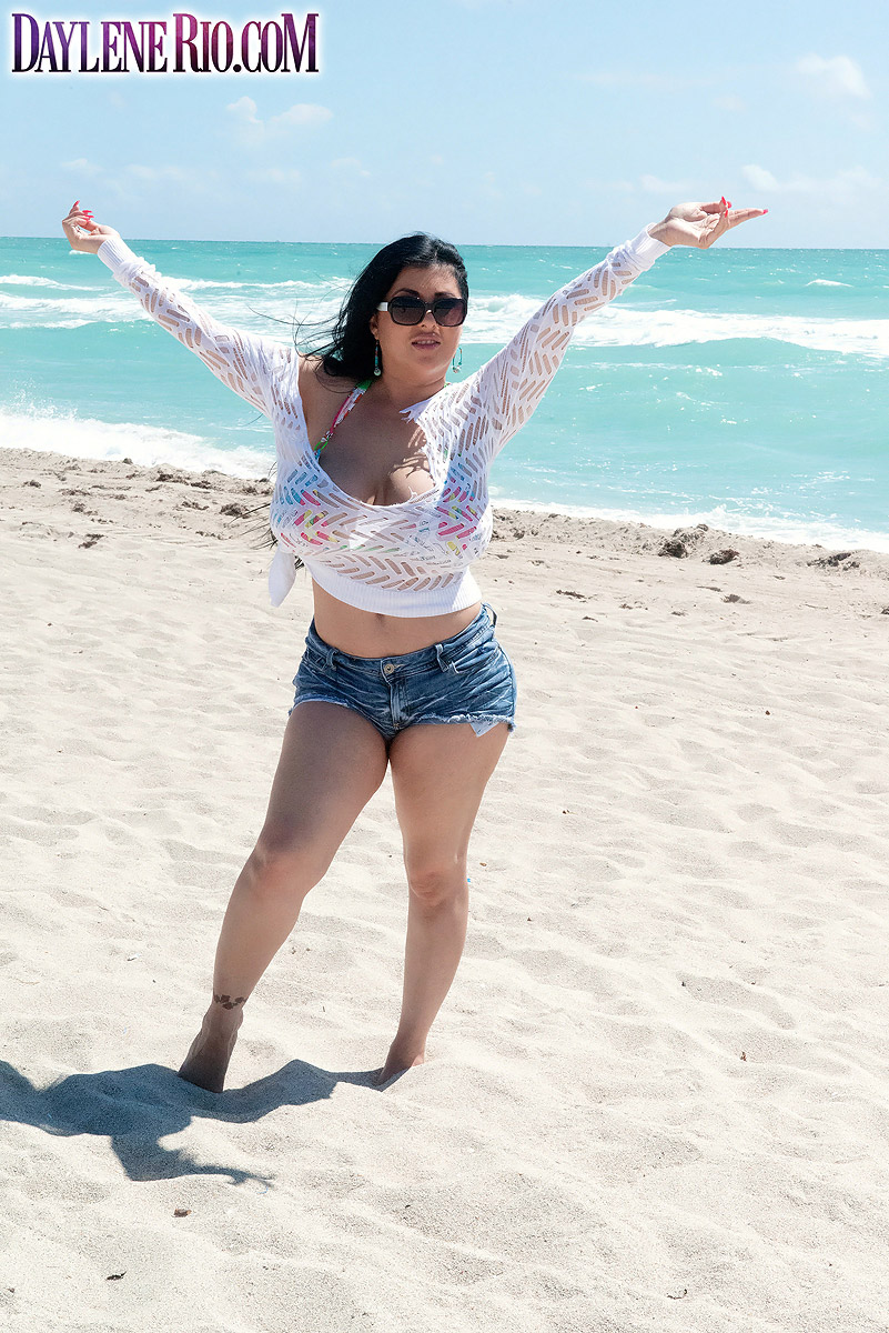 Daylene Rio - Beach - Solo