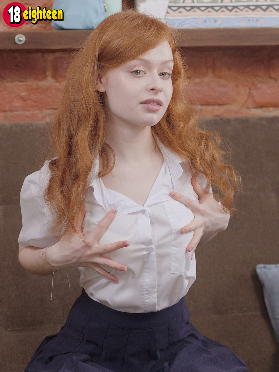 Reina Flore - School Girl - Sex Toy