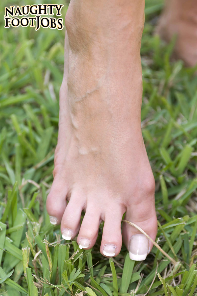 Jordan Jolie - Upscaled - Cum on Feet