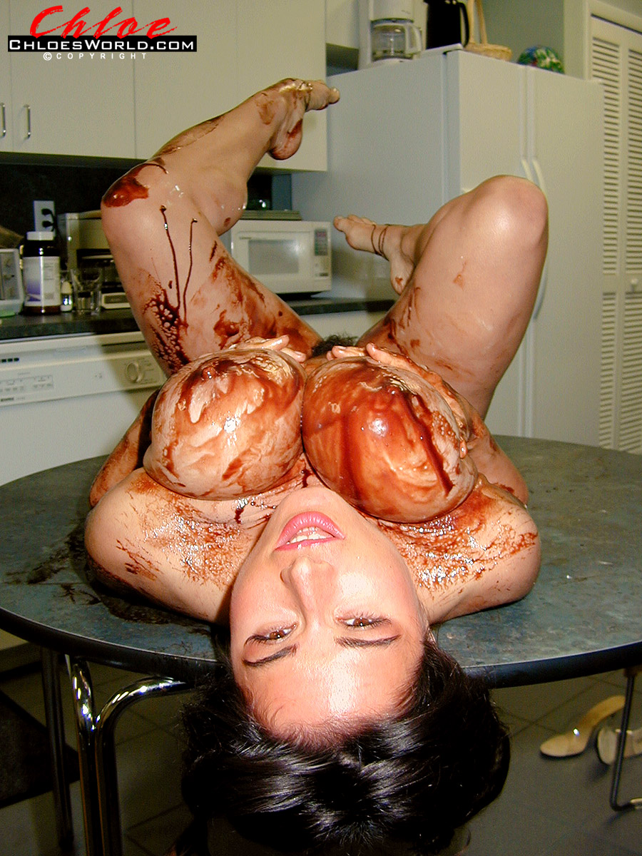 Chloe Vevrier - chloesworld.com - Solo