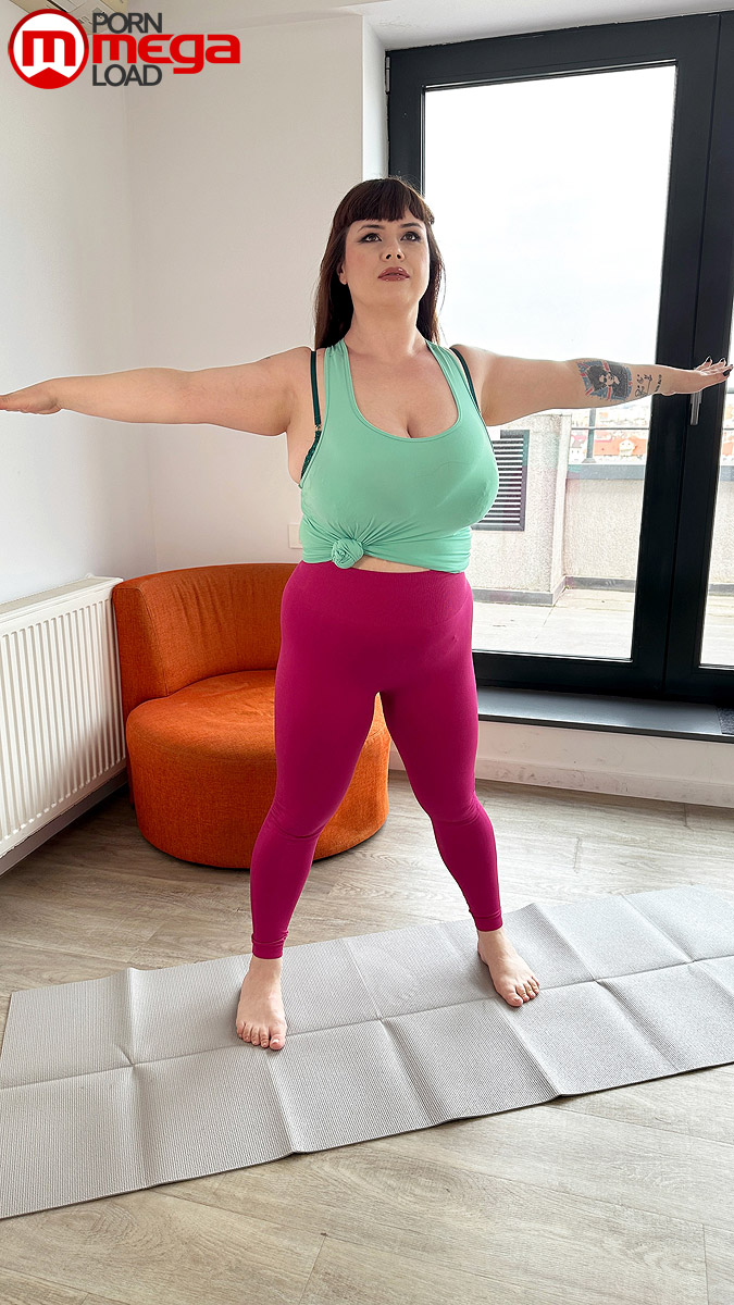 Roxanne Miller - pornmegaload.com - Solo